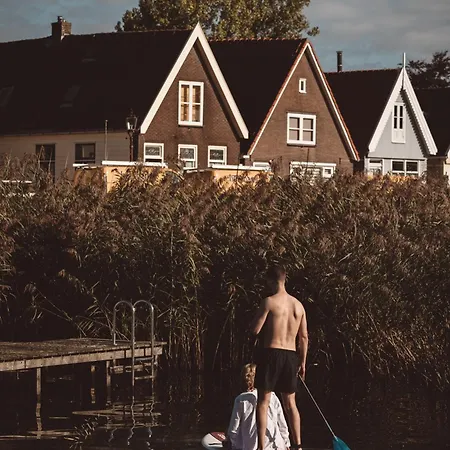 De Durgerdam, 5*