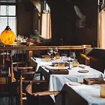 De Durgerdam, 호텔 5*