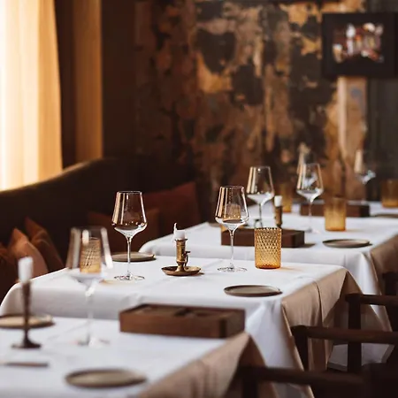 De Durgerdam, Otel 5*