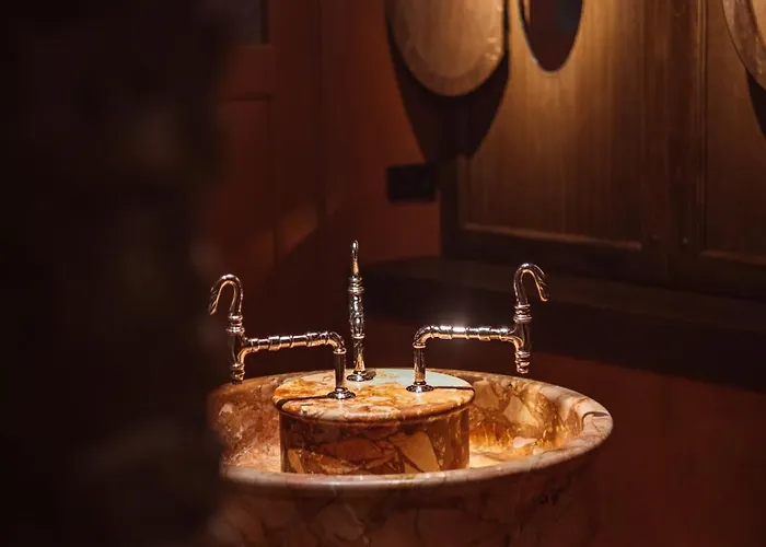 Отель De Durgerdam, 5*